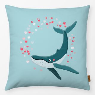 Kissen Wal mit Herzen Blau